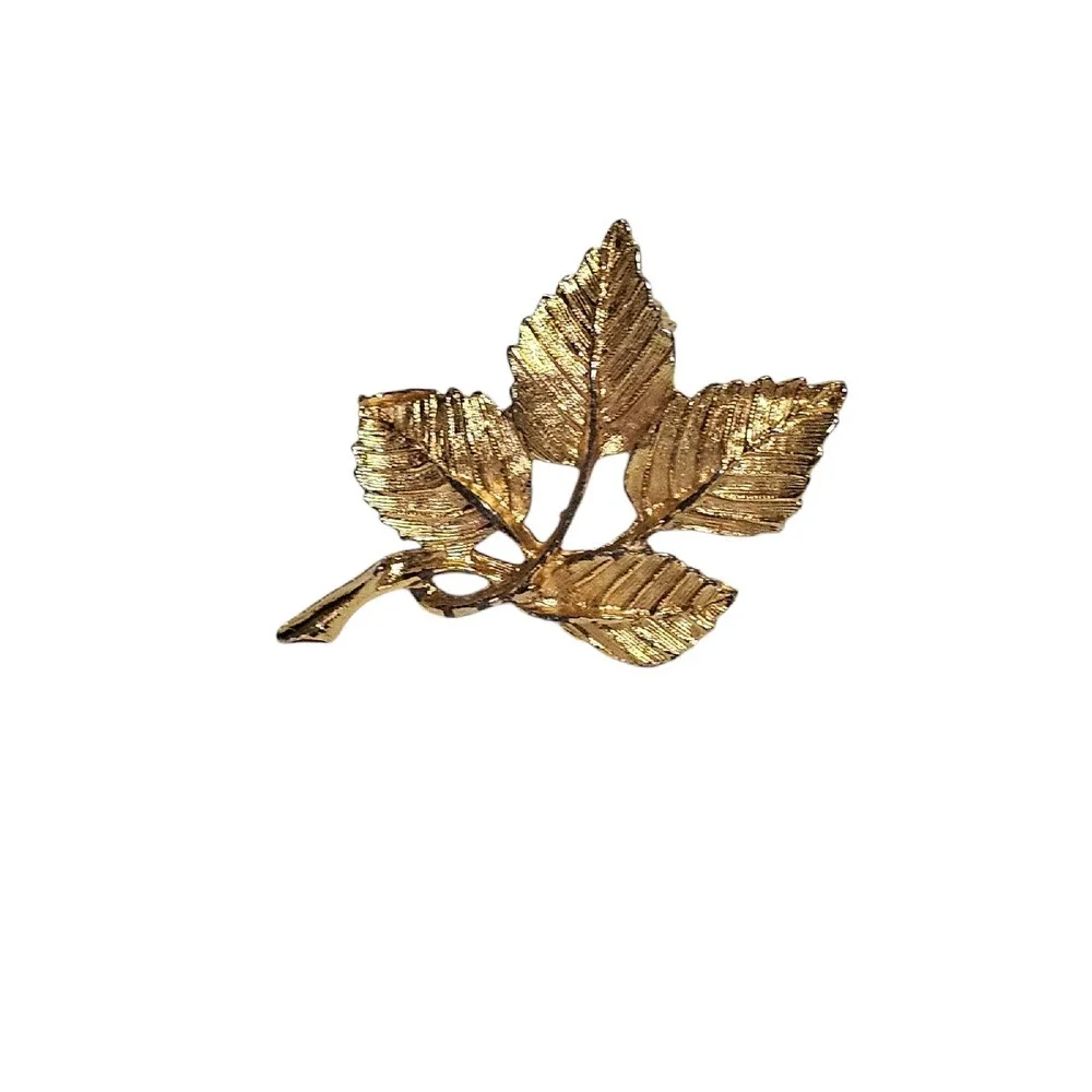 OFA Gold Leaf Brooch Pin Vintage Textured Maple Leaf Statement Jewelry‎